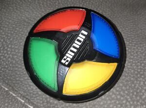 Hasbro B0640000 Simon Micro Series Game Single - Multicolor